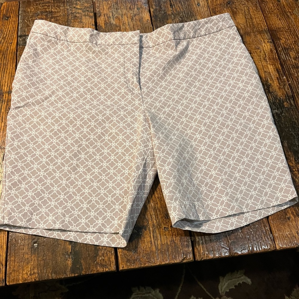 Mario Serrani shorts size 16